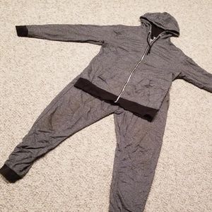 H & M Jogging suit
